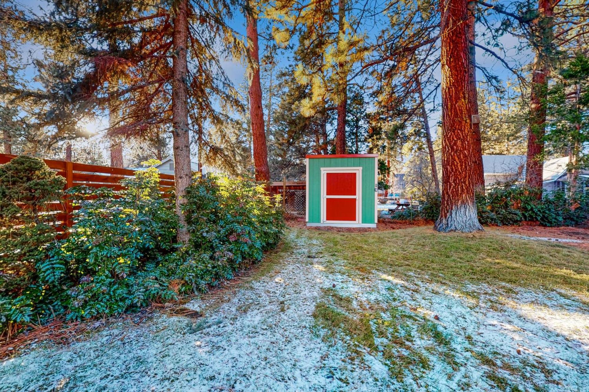 Sisters Downtown 1930S Cottage エクステリア 写真