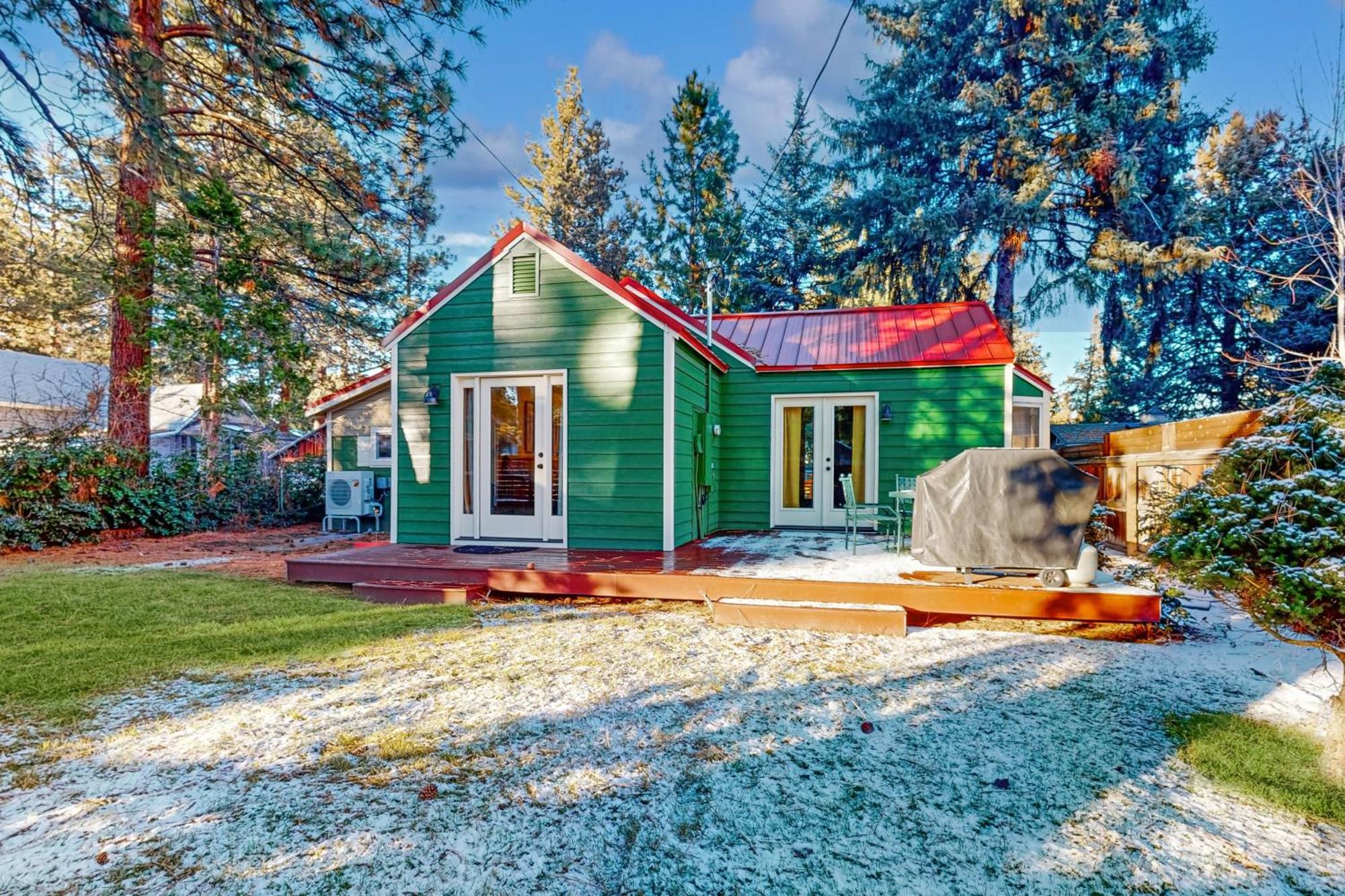 Sisters Downtown 1930S Cottage エクステリア 写真